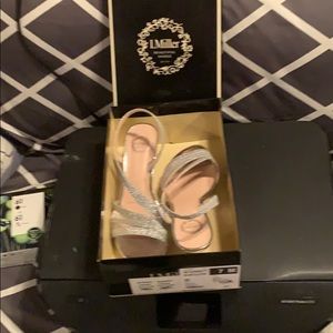 Women’s dress shoe size 7